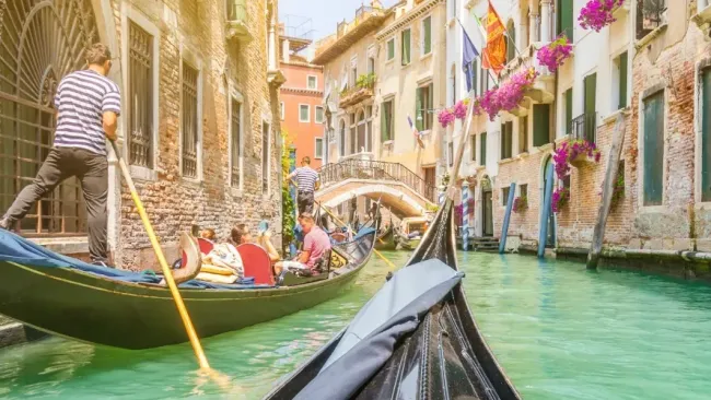 Venice, Italy destination slide