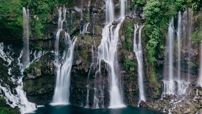 Réunion, France destination slide
