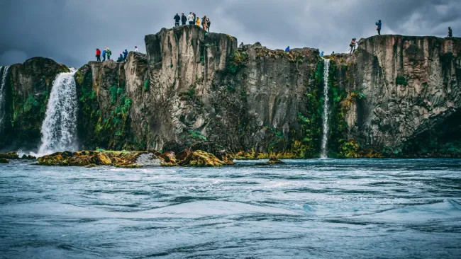 Waterfalls, Ice Caves & Glacier Lagoons