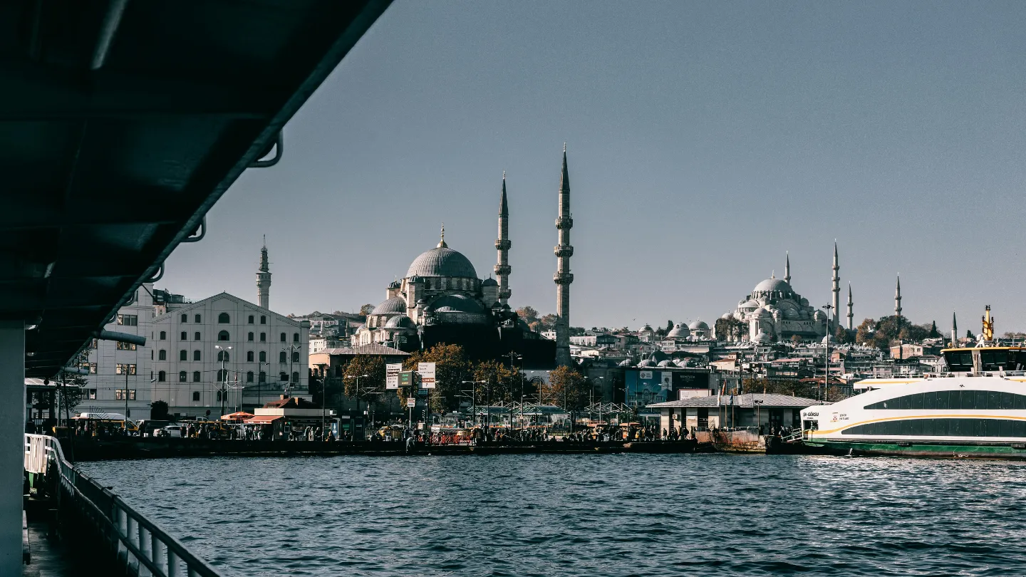 Istanbul, Turkey destination slide