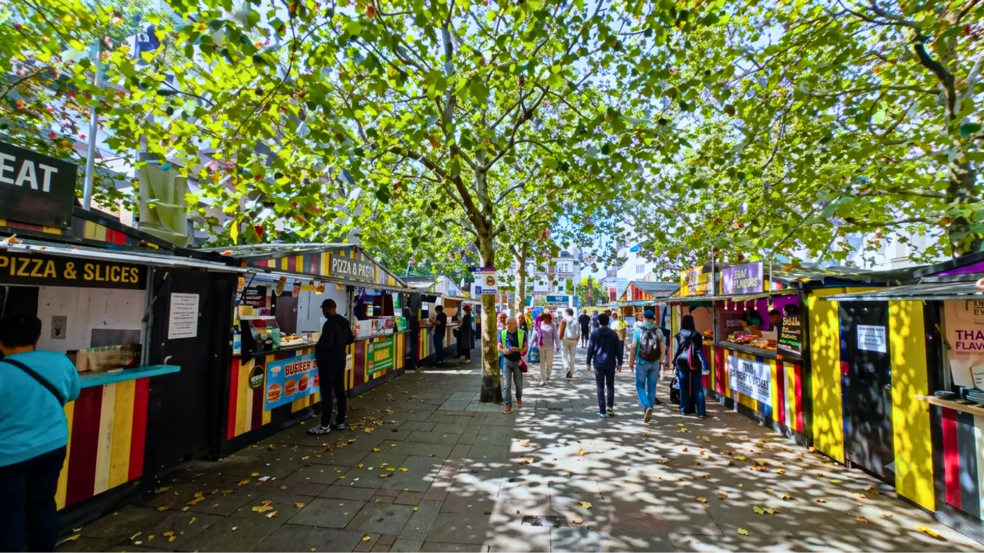 Food in Manchester: Best Places, Street Eats, and Local Flavours