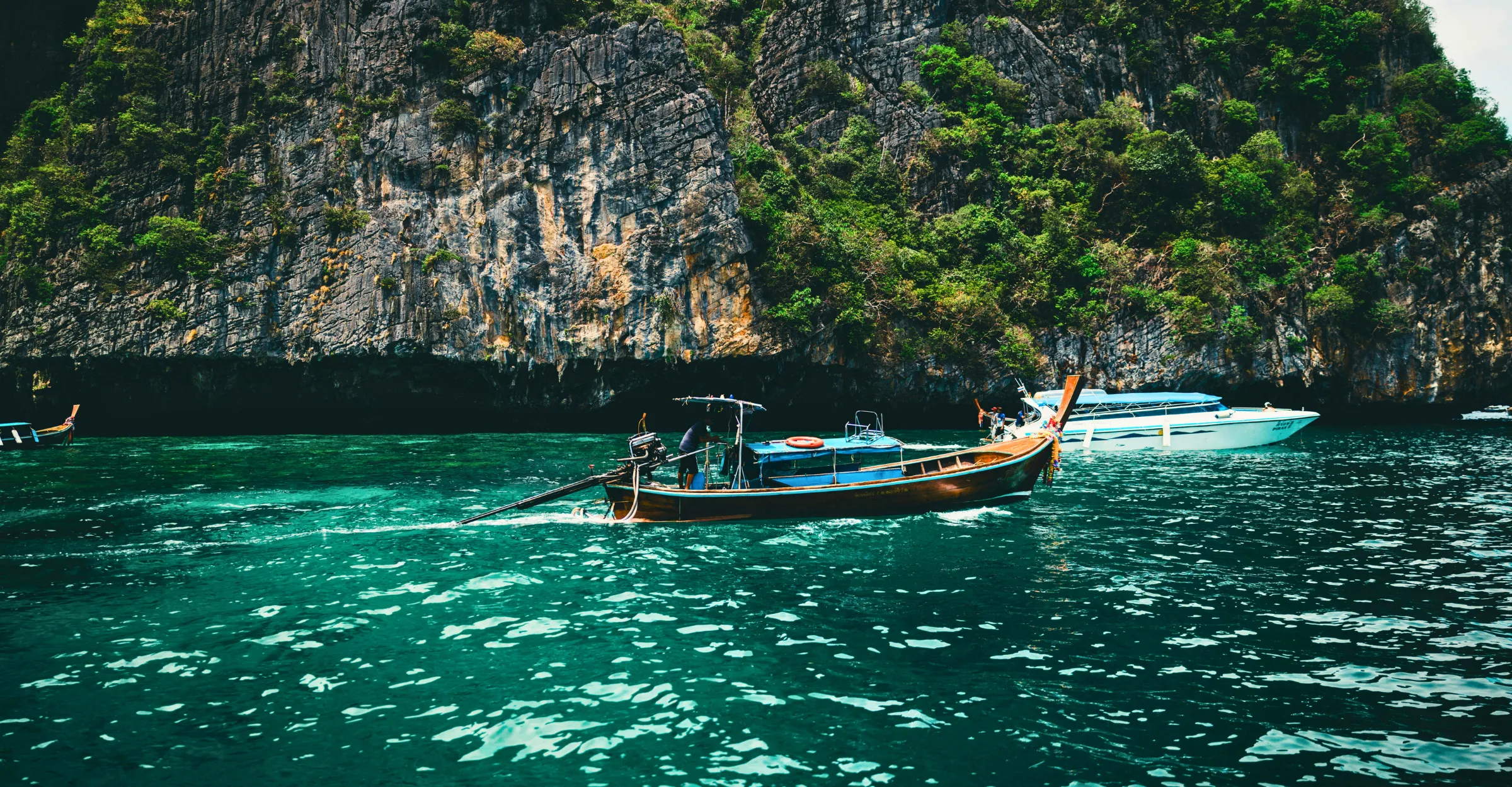 Best Time to Visit the World’s Beauty